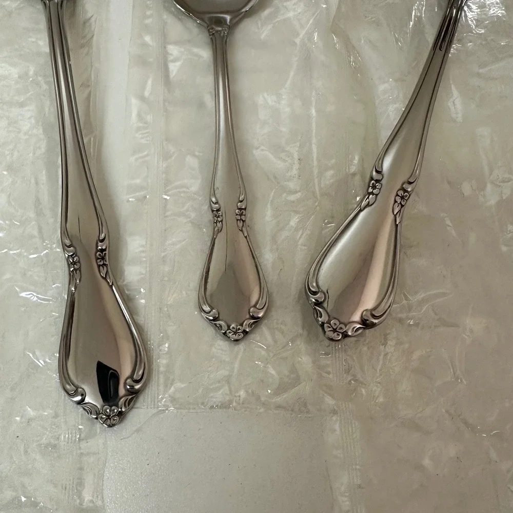 Oneida Chateau Stainless Steel Flatware 3pc Set Serving Soup Tea Spoons USA